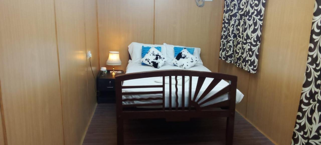 Chan Beach Resort Bahur Exterior photo