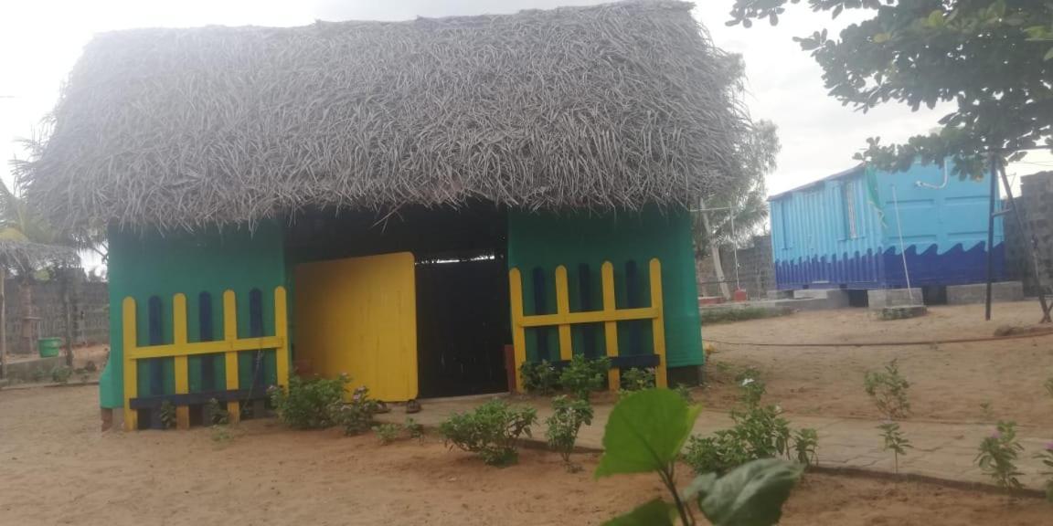 Chan Beach Resort Bahur Exterior photo